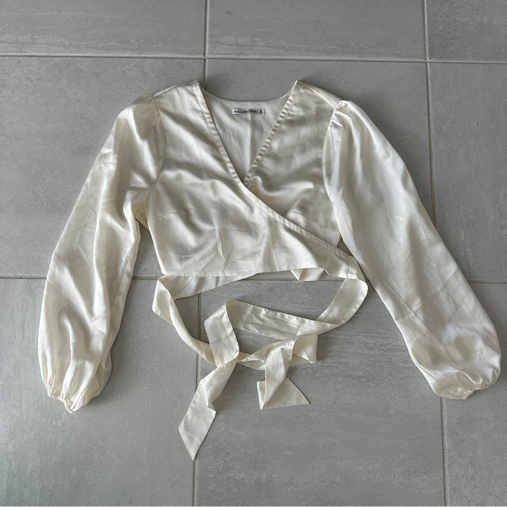 Abercrombie & Fitch Cream Wrap Blouse